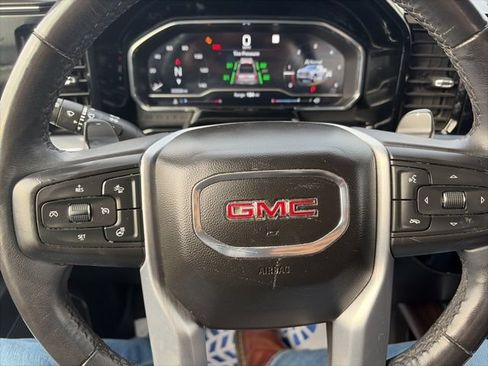 Used 2022 GMC Sierra 1500 SLT w/ SLT Convenience Package AWD/4WD image 21