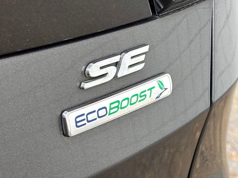 Used 2017 Ford Escape SE w/ Equipment Group 201A image 32