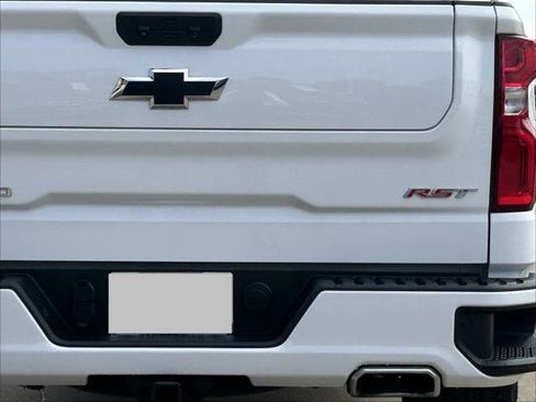 Used 2023 Chevrolet Silverado 1500 RST w/ Z71 Off-Road Package image 6