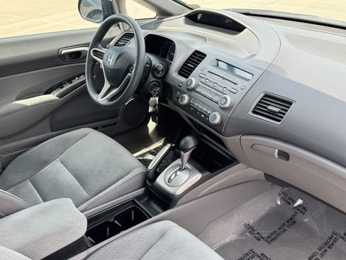 Used 2010 Honda Civic LX image 6