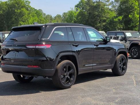 New 2026 Jeep Grand Cherokee Limited AWD/4WD image 3