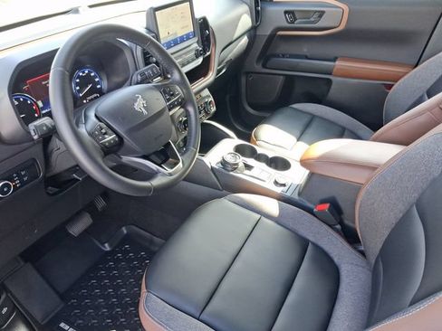 Used 2024 Ford Bronco Sport Outer Banks w/ Tech Package AWD/4WD image 11