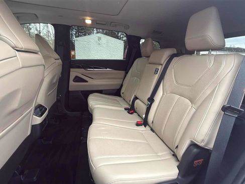 Certified 2025 INFINITI QX60 Pure w/ Cargo Package image 11