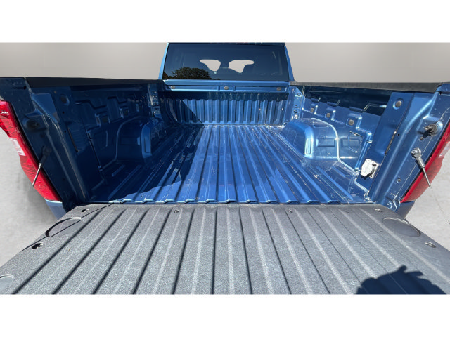 Used 2024 Chevrolet Silverado 1500 LT AWD/4WD image 33