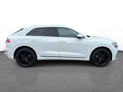 Used 2023 Audi Q8 Premium Plus AWD/4WD image 2