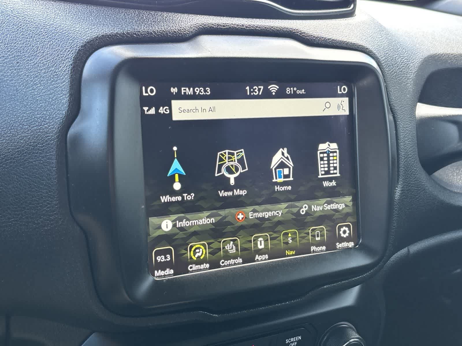 Used 2021 Jeep Renegade Latitude AWD/4WD image 18