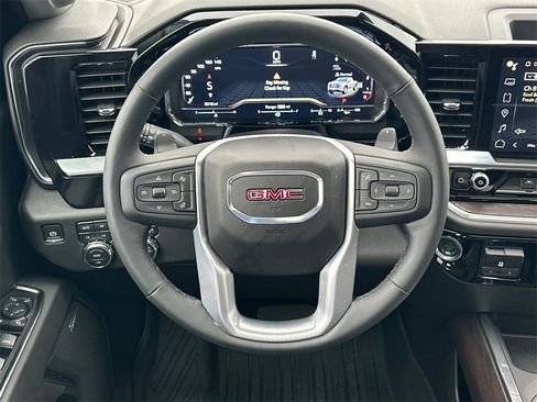 Used 2025 GMC Sierra 1500 SLT w/ SLT Premium Plus Package image 25