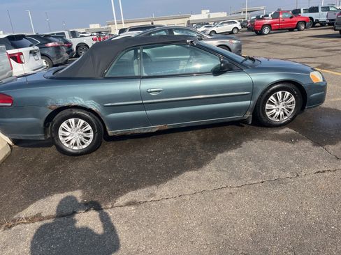 Used 2006 Chrysler Sebring Limited image 15