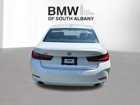 Used 2026 BMW 330i xDrive Sedan w/ Premium Package AWD/4WD image 4