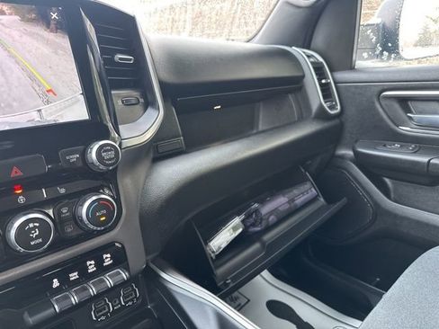 Certified 2022 RAM 1500 Big Horn image 33