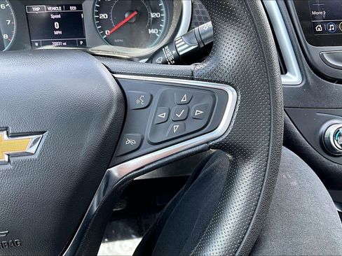 Used 2023 Chevrolet Malibu LT image 18