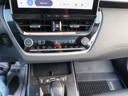 Used 2026 Toyota Corolla Cross XSE w/ Convenience Package image 23