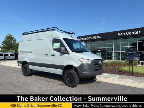 Used 2025 Mercedes-Benz Sprinter 2500 image 1