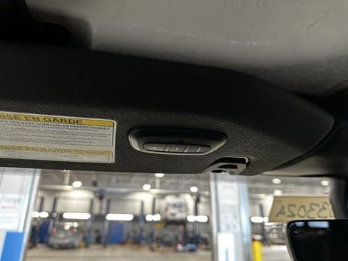 Used 2022 Jeep Gladiator Sport image 31