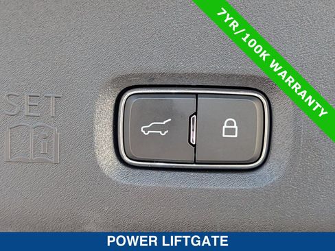 Certified 2025 Ford Expedition Platinum w/ Driver's Package AWD/4WD image 14