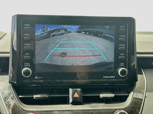 Used 2022 Toyota Corolla LE FWD image 13