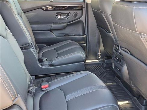 Used 2025 Honda Pilot EX-L image 19
