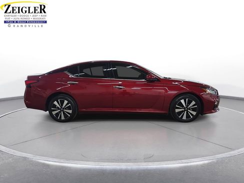 Used 2022 Nissan Altima 2.5 SL AWD/4WD image 4