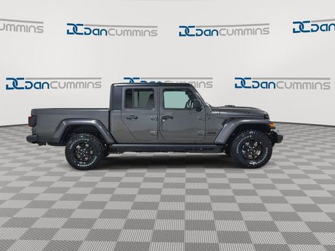 New 2026 Jeep Gladiator Sport AWD/4WD image 9