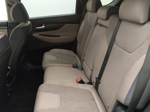 Used 2019 Hyundai Santa Fe SE FWD image 18
