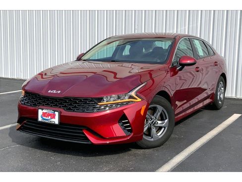 Used 2024 Kia K5 LXS FWD image 1
