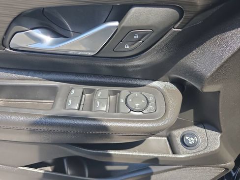 Used 2023 GMC Terrain SLE w/ Driver Convenience Package AWD/4WD image 25
