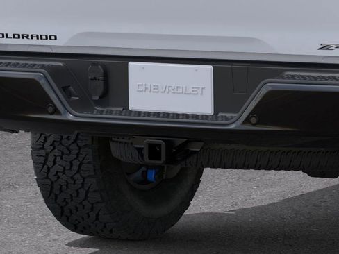 New 2026 Chevrolet Colorado ZR2 w/ Technology Package AWD/4WD image 14
