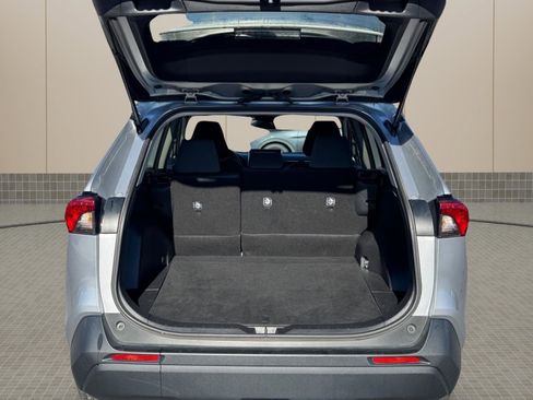 Used 2024 Toyota RAV4 XLE image 16