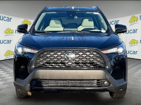 Used 2022 Toyota Corolla Cross LE FWD image 2