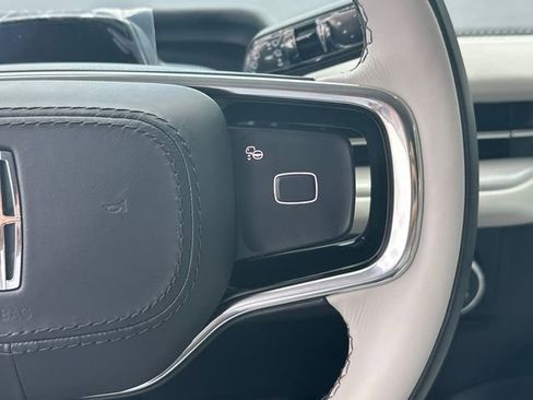 New 2026 Lincoln Navigator Reserve AWD/4WD image 25