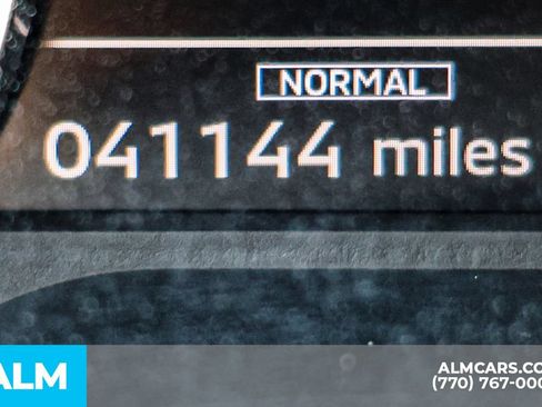 Used 2025 Mitsubishi Outlander SE FWD image 60
