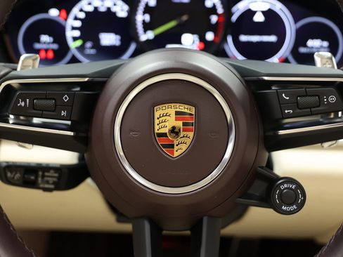 Used 2023 Porsche Panamera 4 Platinum Edition image 25