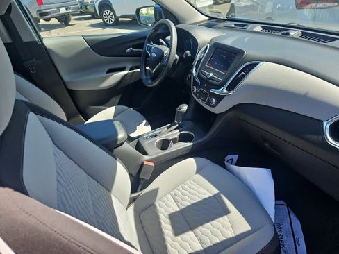Used 2021 Chevrolet Equinox LT w/ LPO, Floor Liner Package FWD image 12