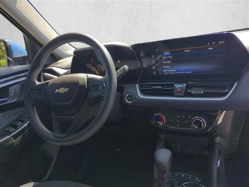 Used 2024 Chevrolet TrailBlazer LT FWD image 26