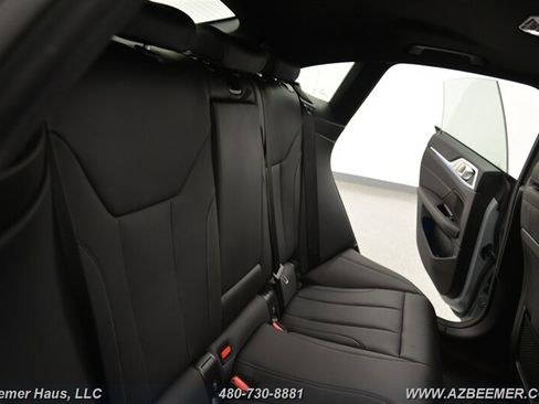 Used 2022 BMW i4 eDrive40 w/ M Sport Package image 25