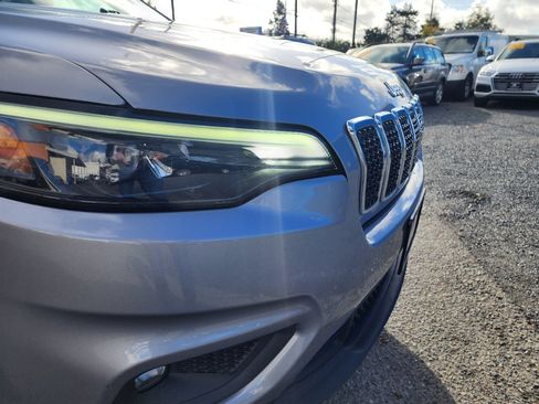 Used 2019 Jeep Cherokee Latitude Plus w/ Cold Weather Group image 31