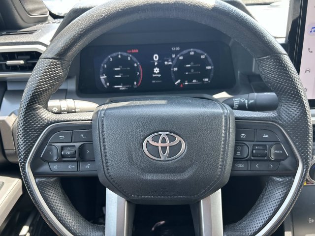 Used 2024 Toyota Tacoma TRD Off-Road w/ TRD Off Road Premium Package AWD/4WD image 32