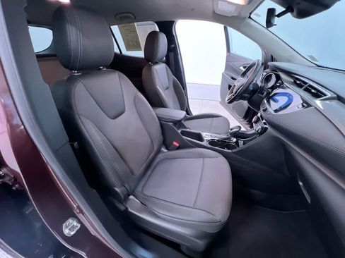 Used 2023 Buick Encore GX Preferred w/ Cold Weather Comfort Package FWD image 35