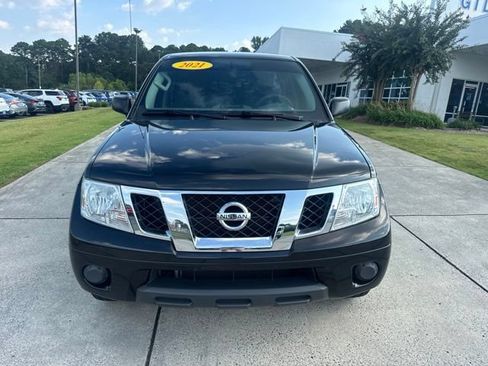 Used 2021 Nissan Frontier SV w/ SV Utility Package RWD image 2