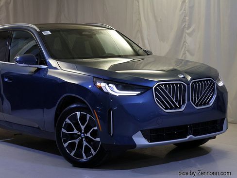 Certified 2026 BMW X3 xDrive30i AWD/4WD image 2