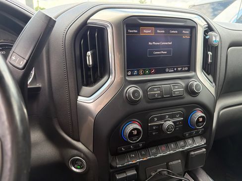 Used 2021 Chevrolet Silverado 1500 LTZ AWD/4WD image 5