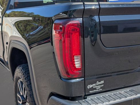 Used 2023 GMC Sierra 1500 AT4 w/ AT4 Premium Package image 11