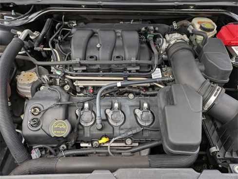 Used 2016 Ford Taurus Limited image 28