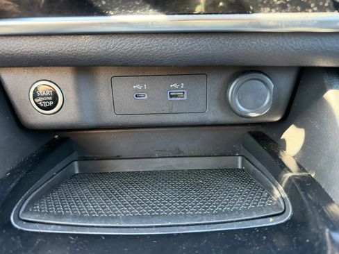 Used 2021 Nissan Rogue S AWD/4WD image 20
