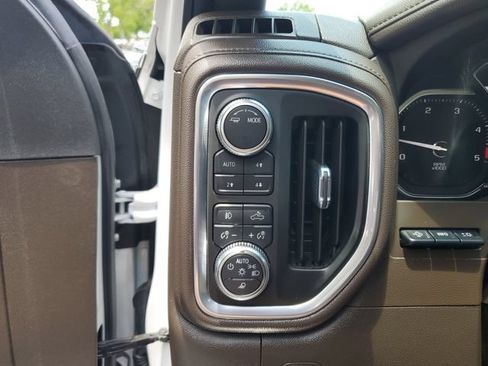 Used 2022 GMC Sierra 2500 Denali w/ Denali Ultimate Package AWD/4WD image 31