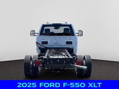 New 2025 Ford F550 4x4 Regular Cab Super Duty w/ XLT Value Package image 4