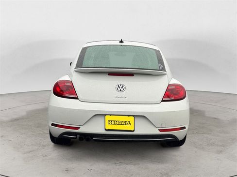 Used 2019 Volkswagen Beetle 2.0T SE image 3