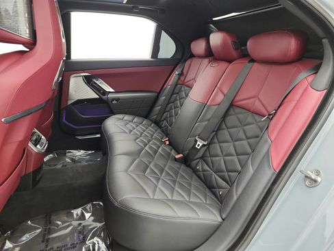 Used 2023 BMW 740i RWD image 14