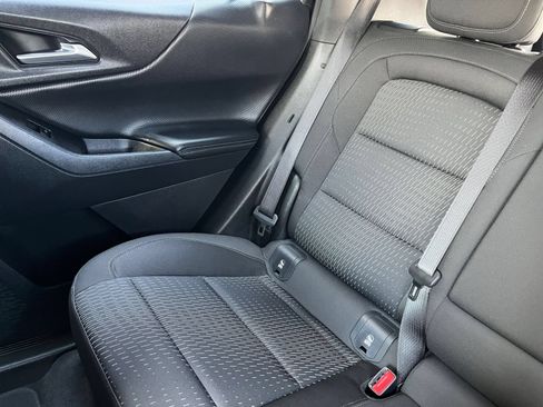 Used 2025 Chevrolet Equinox LT FWD image 44