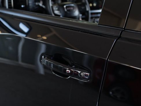 Used 2024 GMC Sierra 1500 Elevation image 34